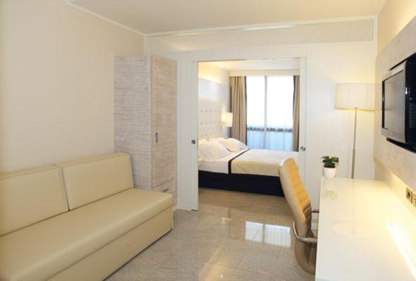 Hotel San Carlo Lignano Sabbiadoro Kültér fotó